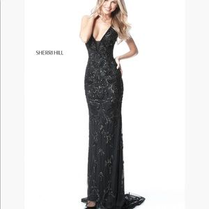 Used Sherri Hill 51473 black size 8
